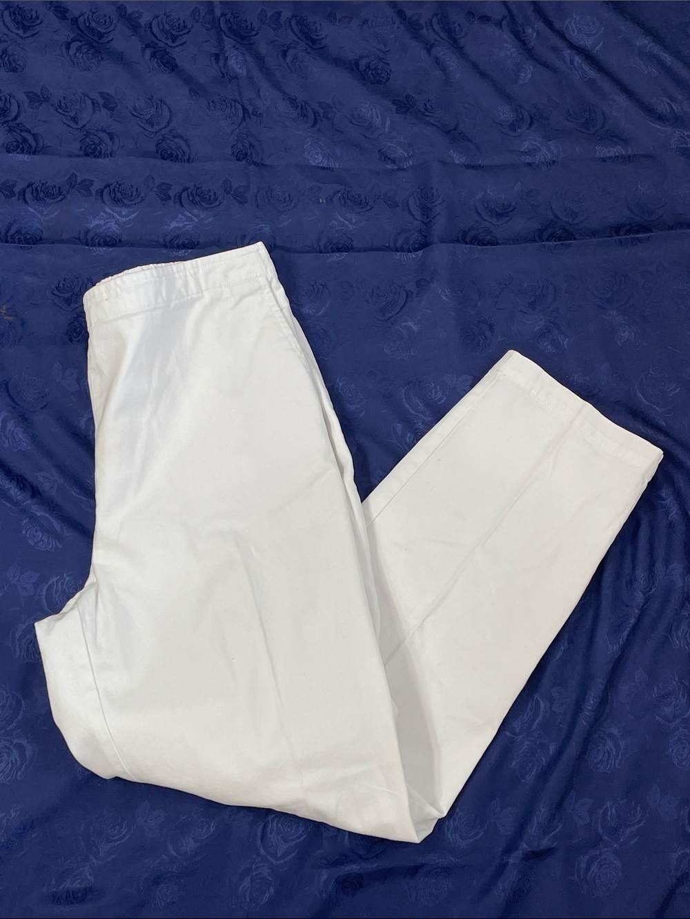 Appleseed's Classic Women’s White Flat-Front  Pull-On Denim Pants